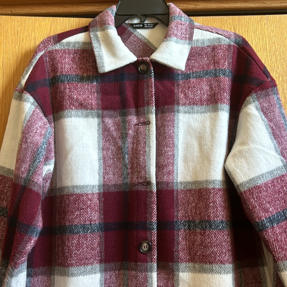 Shacket - Picture 2 of 4